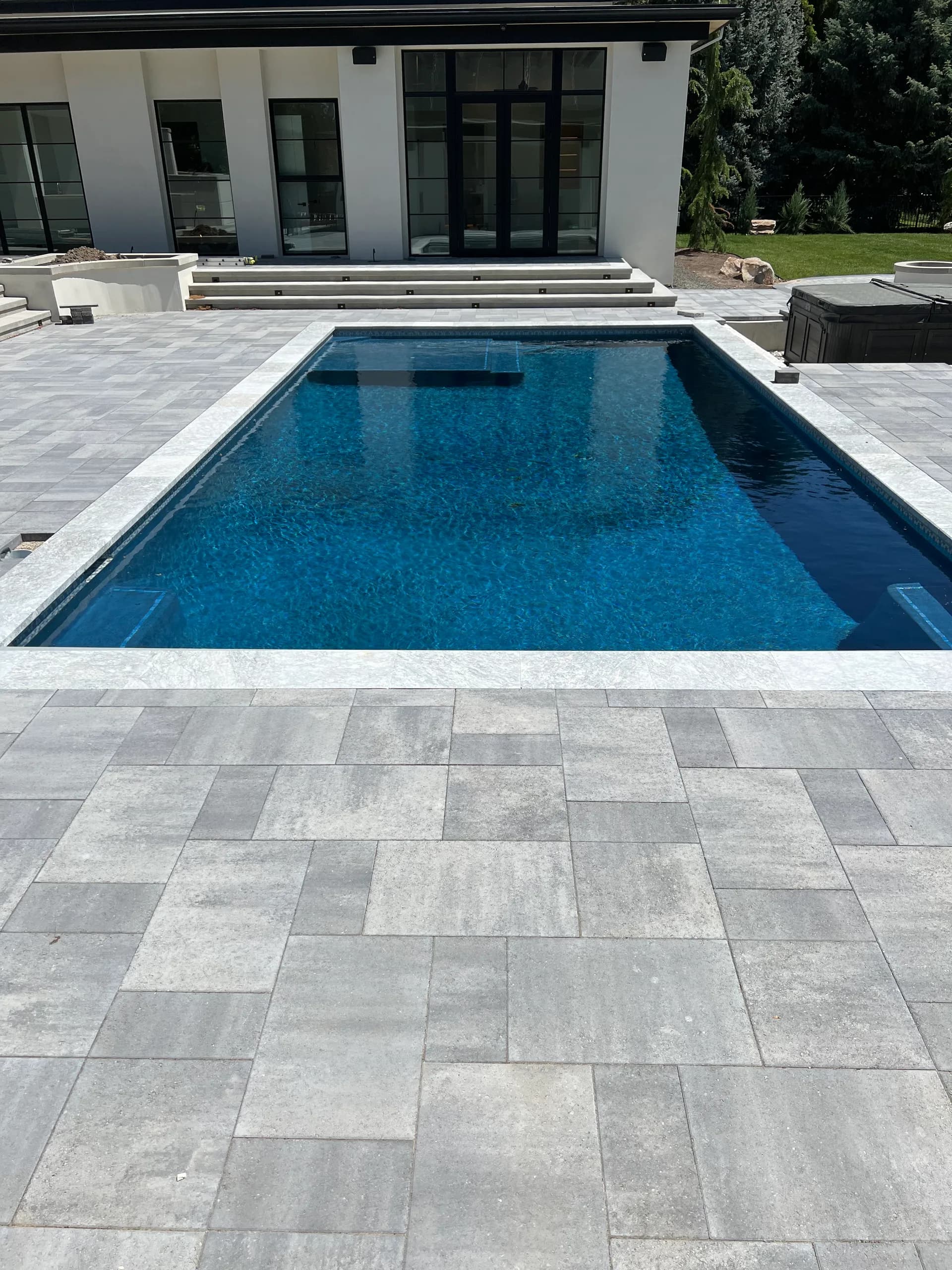 luxury infinity edge gunite pool eagle idaho backyard boise idaho hdt custom pool builders boise — HDT Custom Pool Builders Boise